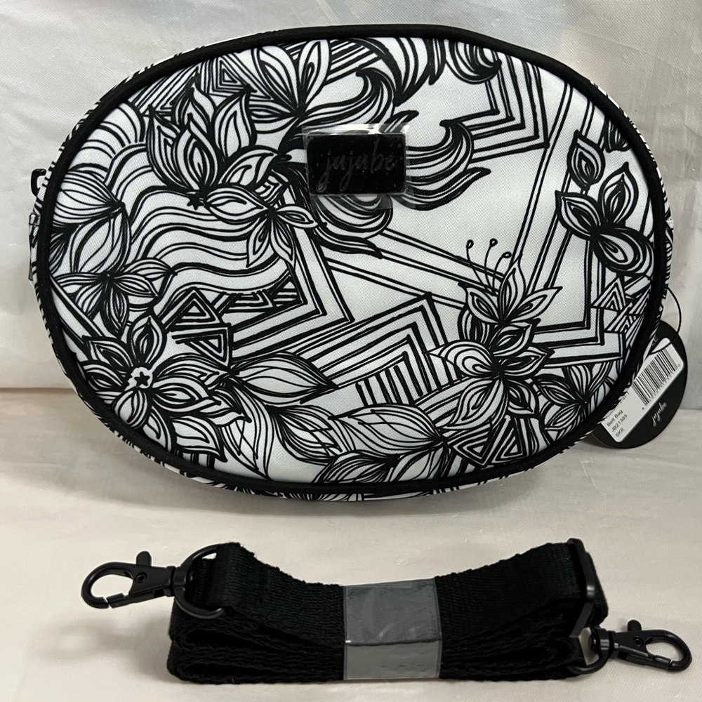 JuJuBe Freedom 2 in 1 bag (Sketch)